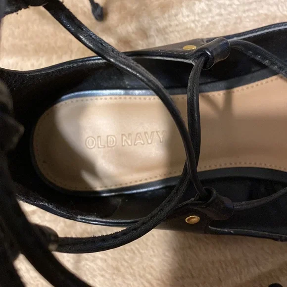 Old Navy Tie-up Flats - Picture 5 of 6